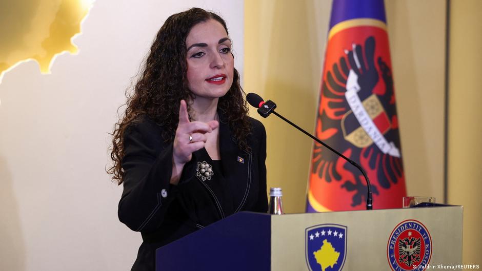 Krisis politik di Kosovo yang memicu pemilu legislatif ketiga