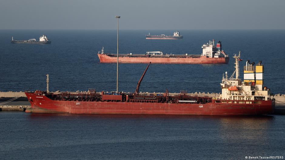 Kapal kargo yang diserang di Selat Hormuz, dampak bagi energi dunia